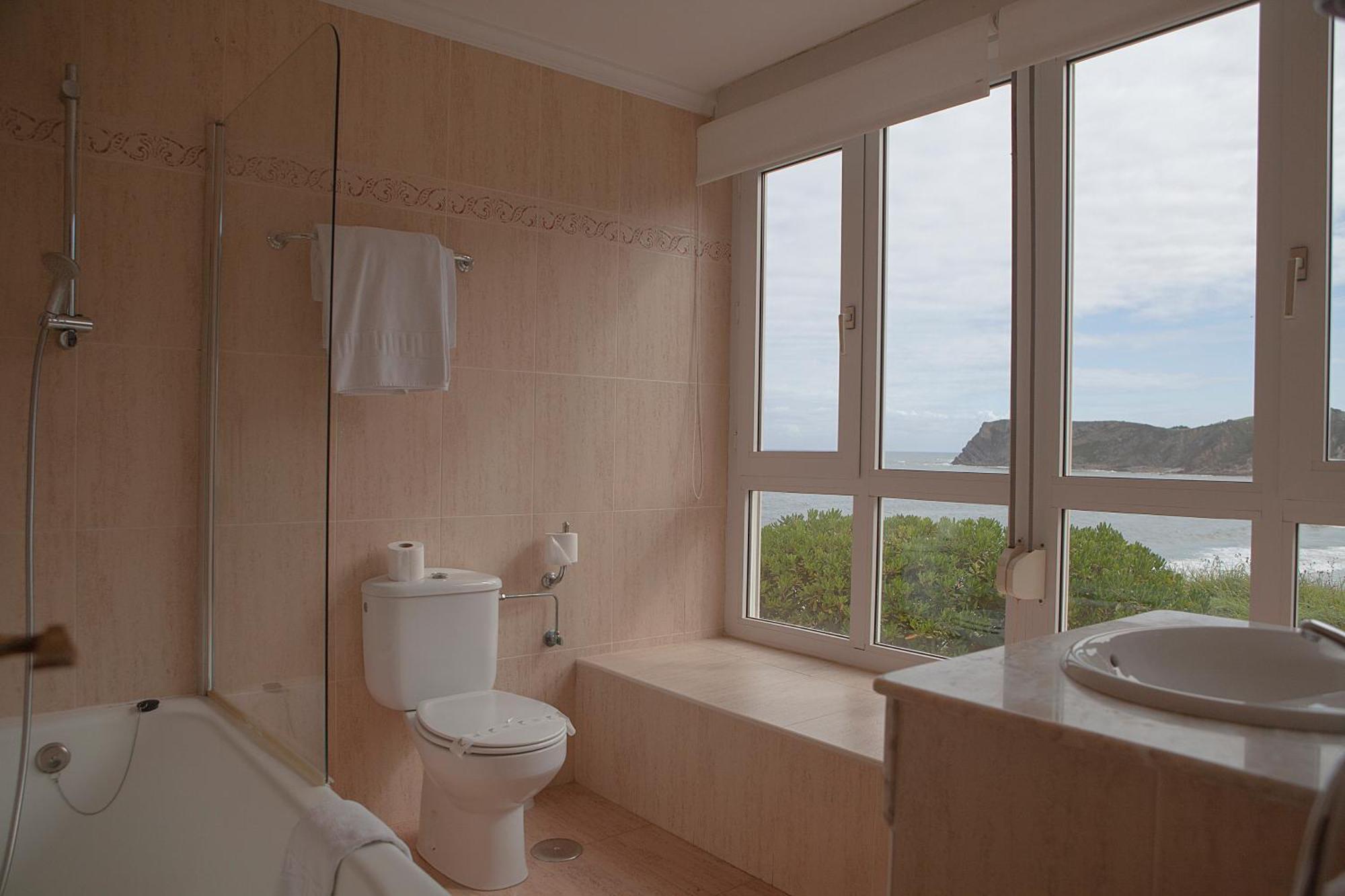 Hotel Josein Comillas Luaran gambar