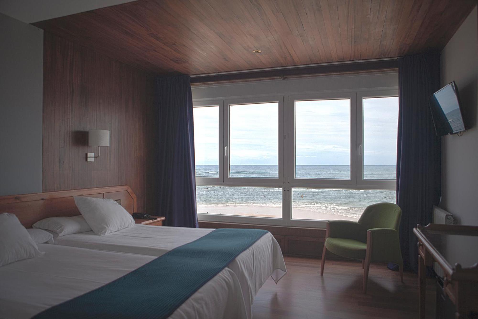 Hotel Josein Comillas Luaran gambar