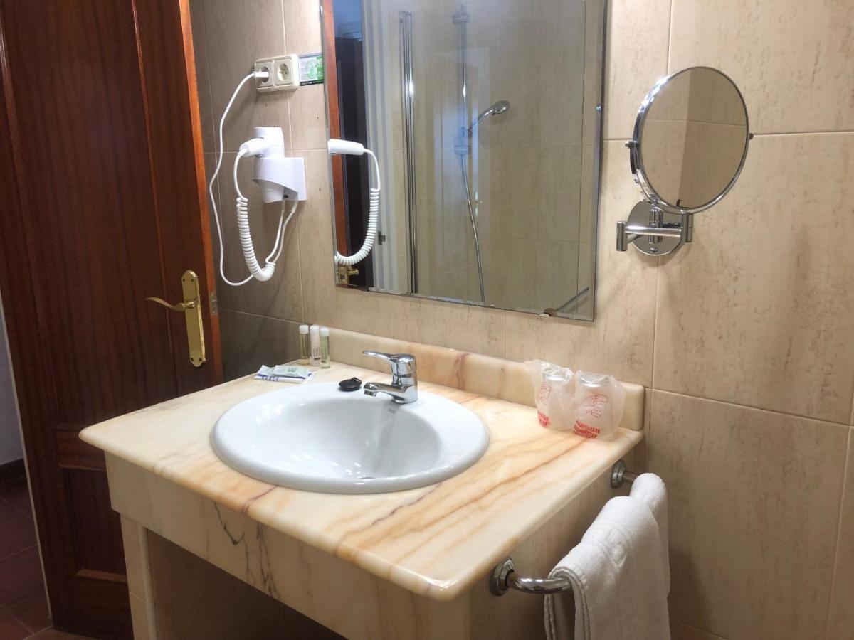 Hotel Josein Comillas Luaran gambar